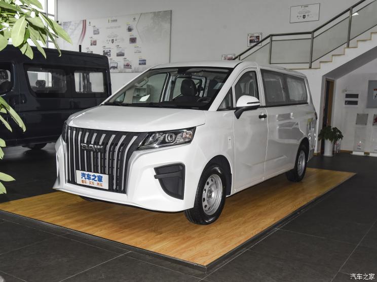 北京汽车制造厂 王牌M7 2022款 1.6L 长轴创富型 7座 北京汽车制造厂 王牌M7 2022款 1.6L 长轴创富型 7座