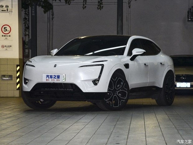 阿维塔科技 阿维塔11 2022款 长续航双电机奢享版 阿维塔科技 阿维塔11 2022款 长续航双电机奢享版