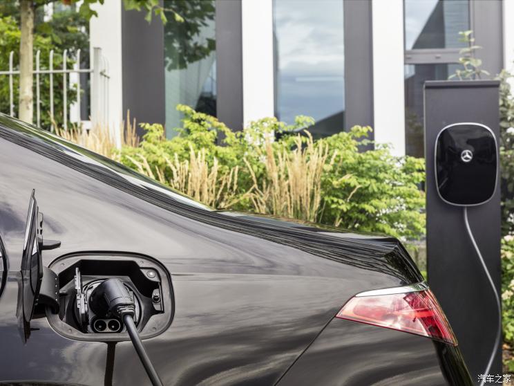 奔驰(进口) 奔驰S级新能源 2021款 S 580 e L AMG Line 欧洲版 奔驰(进口) 奔驰S级新能源 2021款 S 580 e L AMG Line 欧洲版