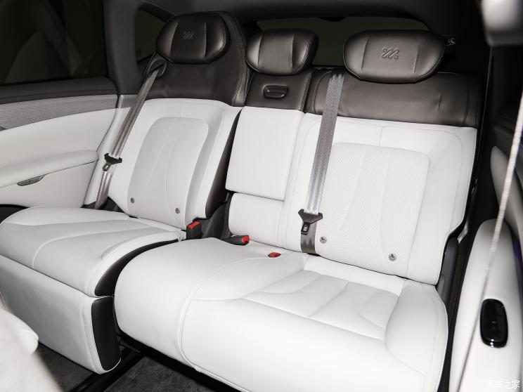 智己汽车 智己LS7 2023款 90kWh 后驱版 智己汽车 智己LS7 2023款 90kWh 后驱版