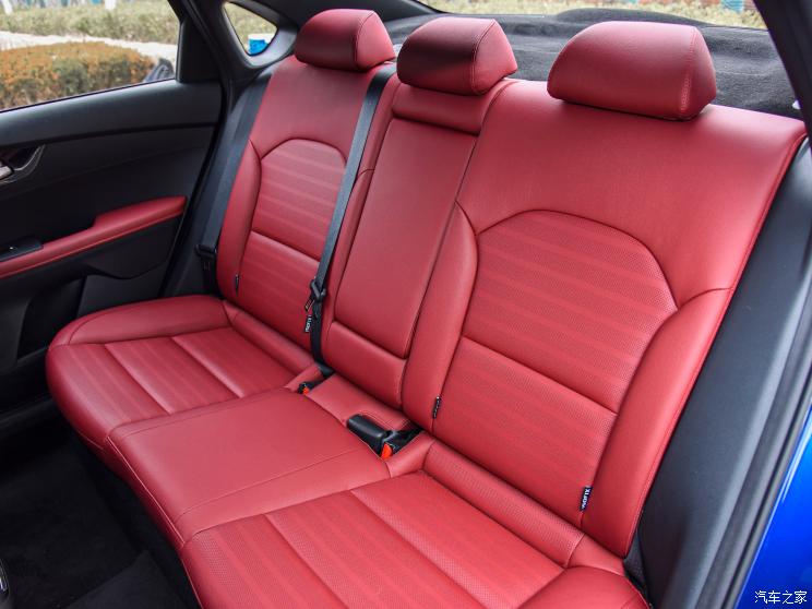 悦达起亚 起亚K3 2023款 1.5L CVT尊贵版 悦达起亚 起亚K3 2023款 1.5L CVT尊贵版