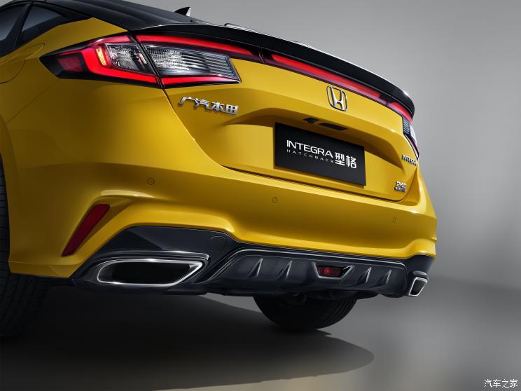 广汽本田 型格 2023款 HATCHBACK 240TURBO 手动基本型