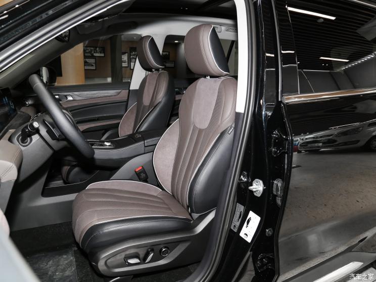 江铃福特 领裕 2023款 EcoBoost 225 尊领型 7座（2/3/2）