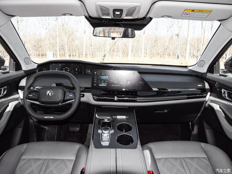 长安汽车 长安UNI-K 智电iDD 2023款 智电iDD 1.5T 135km智领型 长安汽车 长安UNI-K 智电iDD 2023款 智电iDD 1.5T 135km智领型