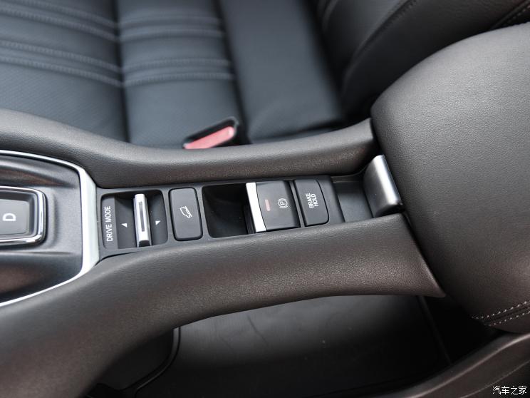 广汽本田 ZR-V 致在 2023款 2.0L e:HEV 高配版 广汽本田 ZR-V 致在 2023款 2.0L e:HEV 高配版