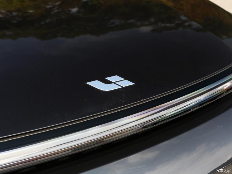 理想汽车 理想L8 2023款 Pro 理想汽车 理想L8 2023款 Pro