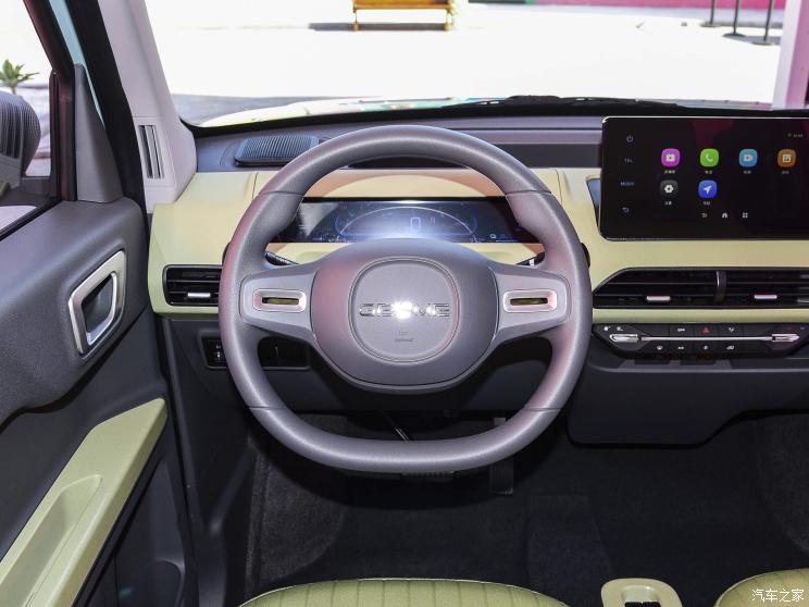 吉利汽车 熊猫mini 2023款 200km 耐力熊 吉利汽车 熊猫mini 2023款 200km 耐力熊