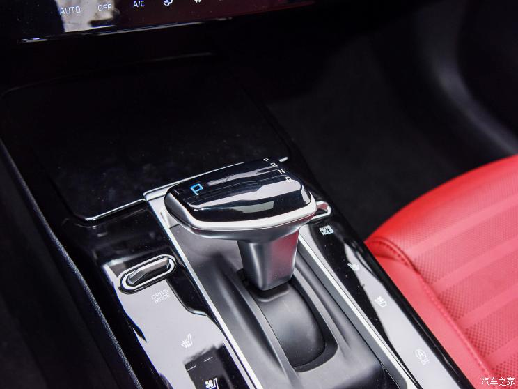 悦达起亚 起亚K3 2023款 1.5L CVT尊贵版 悦达起亚 起亚K3 2023款 1.5L CVT尊贵版