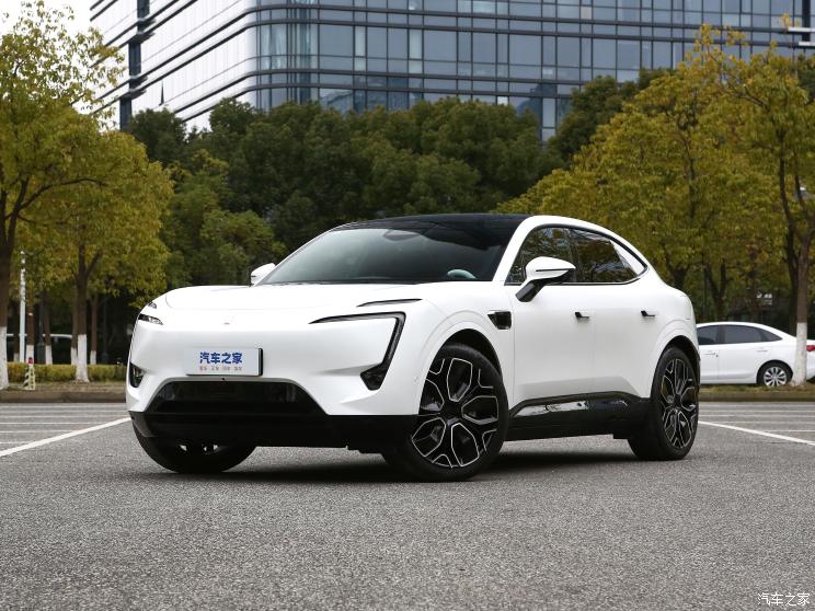 阿维塔科技 阿维塔11 2022款 长续航双电机奢享版 4座 阿维塔科技 阿维塔11 2022款 长续航双电机奢享版 4座