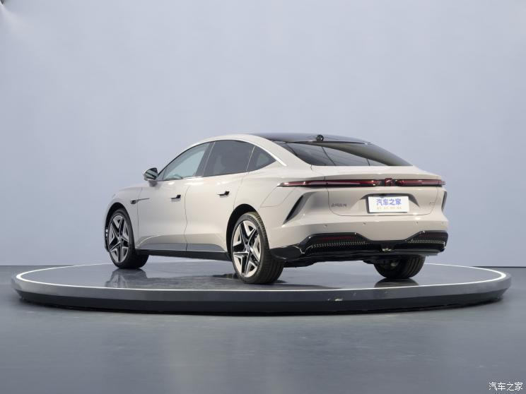 飞凡汽车 飞凡F7 2023款 基本型 飞凡汽车 飞凡F7 2023款 基本型