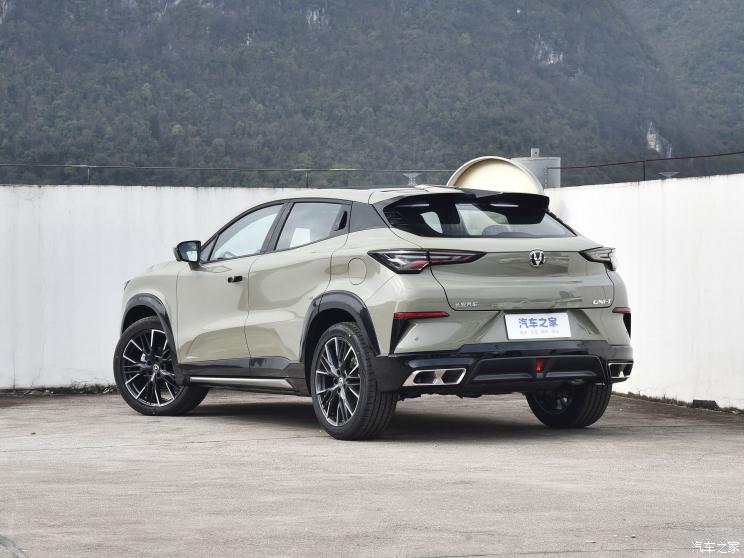 长安汽车 长安UNI-T 2023款 1.5T 尊贵型