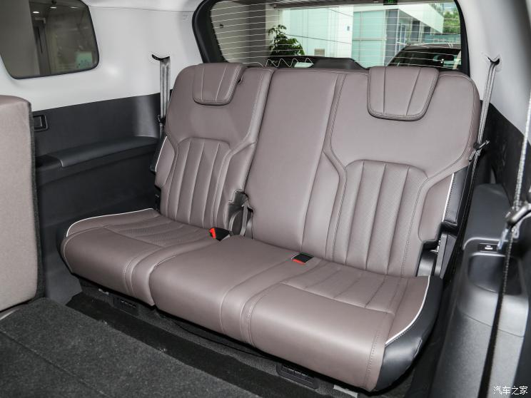江铃福特 领裕 2023款 EcoBoost 225 尊领型 7座（2/3/2）
