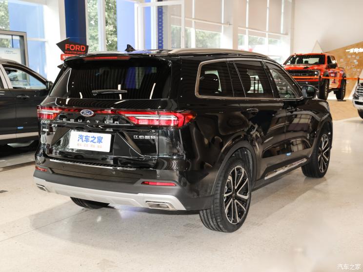 江铃福特 领裕 2023款 EcoBoost 225 尊领型 7座（2/3/2）