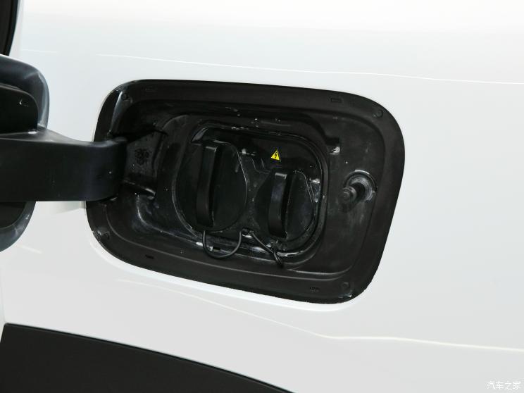 吉利汽车 银河L7 2023款 插混 基本型 吉利汽车 银河L7 2023款 插混 基本型