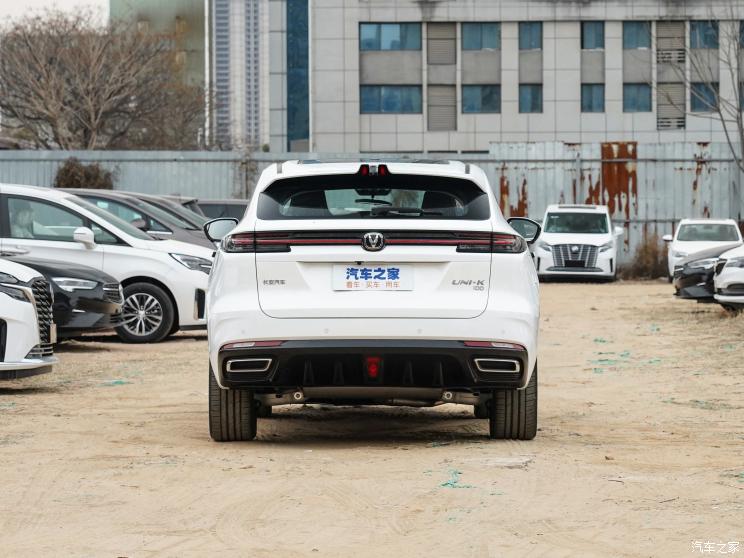 长安汽车 长安UNI-K 智电iDD 2023款 智电iDD 1.5T 基本型 长安汽车 长安UNI-K 智电iDD 2023款 智电iDD 1.5T 基本型