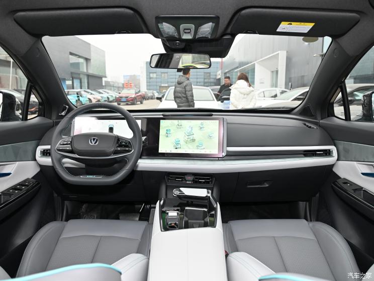 长安汽车 长安UNI-T 2023款 1.5T 尊贵型