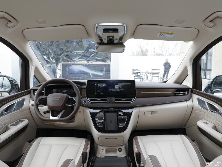 一汽奔腾 奔腾M9 2023款 2.0T 至尊型 一汽奔腾 奔腾M9 2023款 2.0T 至尊型