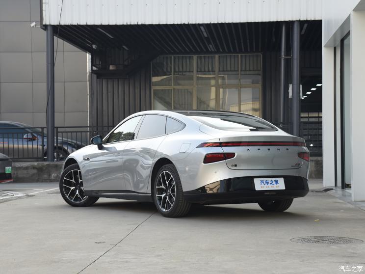 小鹏汽车 小鹏P7 2023款 P7i 610 Max 性能版 小鹏汽车 小鹏P7 2023款 P7i 610 Max 性能版