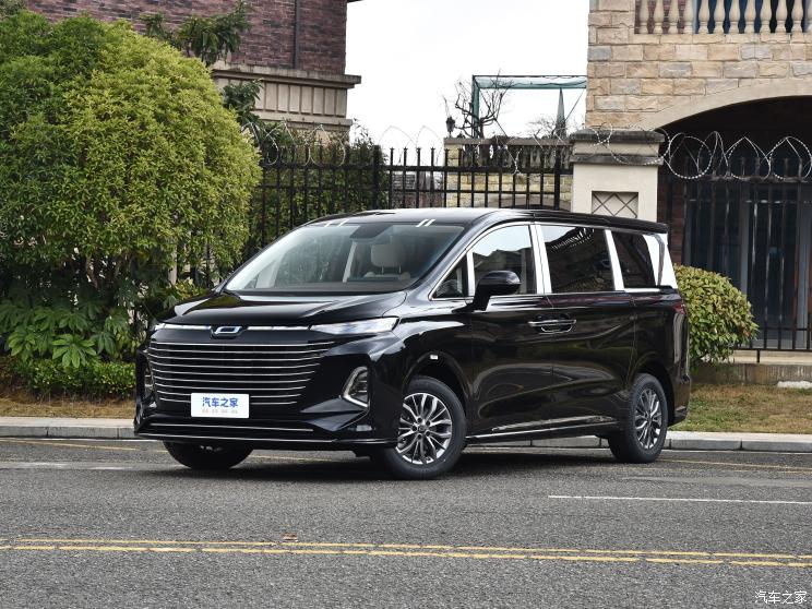 一汽奔腾 奔腾M9 2023款 2.0T 尊享型 一汽奔腾 奔腾M9 2023款 2.0T 尊享型