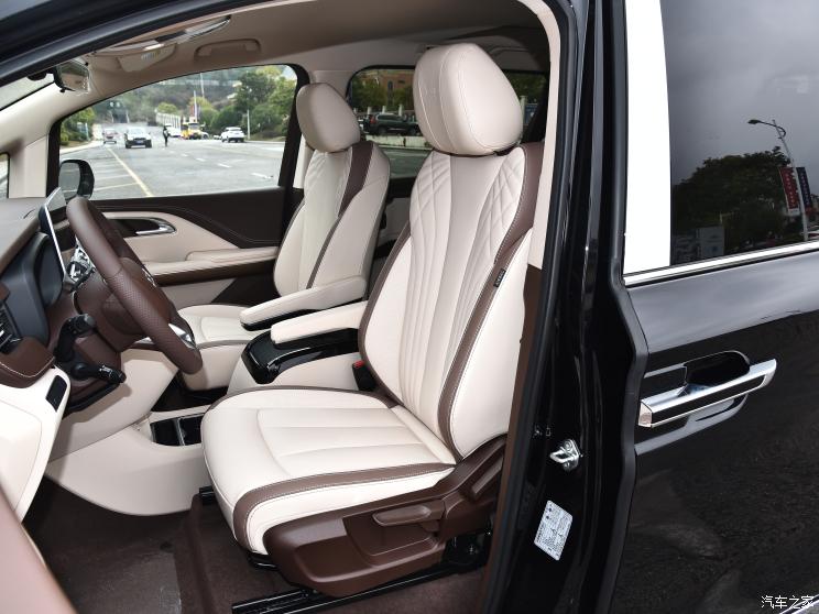 一汽奔腾 奔腾M9 2023款 2.0T 尊享型 一汽奔腾 奔腾M9 2023款 2.0T 尊享型