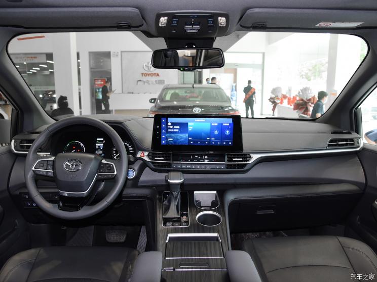 广汽丰田 赛那SIENNA 2021款 2.5L混动 尊贵版 广汽丰田 赛那SIENNA 2021款 2.5L混动 尊贵版