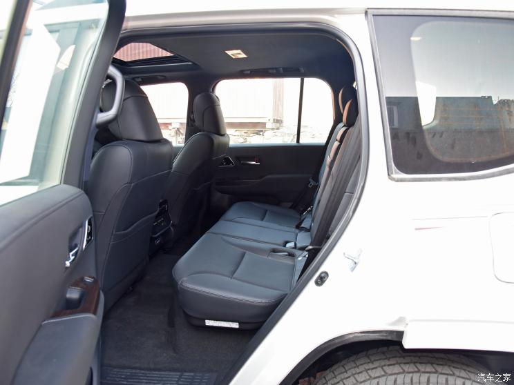 丰田(进口) 兰德酷路泽(进口) 2022款 3.4T 中东版 丰田(进口) 兰德酷路泽(进口) 2022款 3.4T 中东版