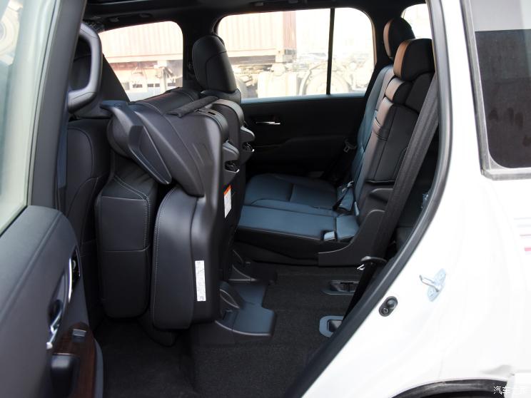 丰田(进口) 兰德酷路泽(进口) 2022款 3.4T 中东版 丰田(进口) 兰德酷路泽(进口) 2022款 3.4T 中东版