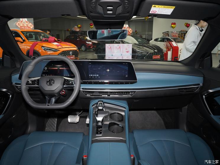 上汽集团 MG7 2023款 2.0T Trophy+激擎耀世版 上汽集团 MG7 2023款 2.0T Trophy+激擎耀世版