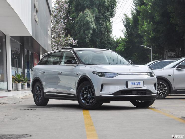 零跑汽车 零跑C11 2023款 纯电 500智享版 零跑汽车 零跑C11 2023款 纯电 500智享版