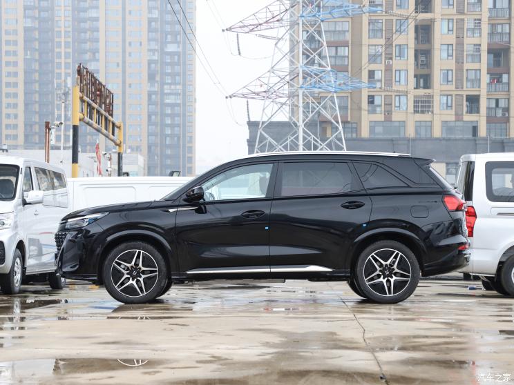 赛力斯蓝电 蓝电E5 2023款 1.5L DE-i 畅享型 赛力斯蓝电 蓝电E5 2023款 1.5L DE-i 畅享型