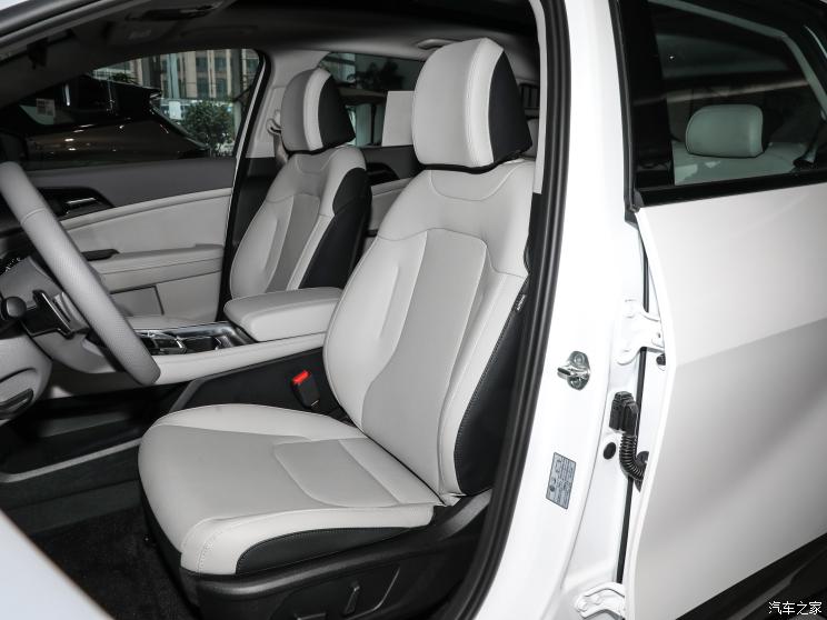 悦达起亚 狮铂拓界 2023款 1.5T 两驱尊贵版