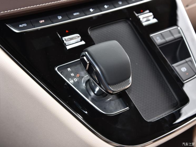 一汽奔腾 奔腾M9 2023款 2.0T 尊享型 一汽奔腾 奔腾M9 2023款 2.0T 尊享型