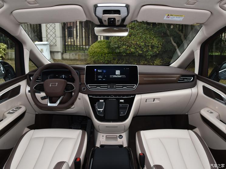 一汽奔腾 奔腾M9 2023款 2.0T 尊享型 一汽奔腾 奔腾M9 2023款 2.0T 尊享型