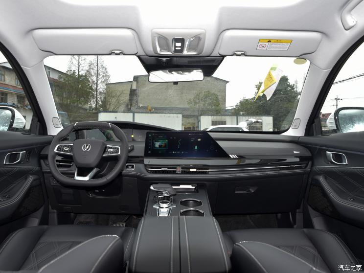 长安汽车 长安UNI-K 2023款 2.0T 两驱悦领型 长安汽车 长安UNI-K 2023款 2.0T 两驱悦领型