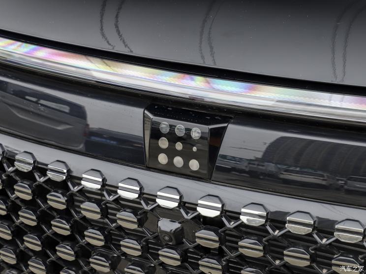 赛力斯蓝电 蓝电E5 2023款 1.5L DE-i 畅享型 赛力斯蓝电 蓝电E5 2023款 1.5L DE-i 畅享型