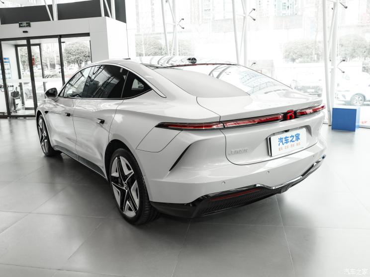 飞凡汽车 飞凡F7 2023款 低配版 飞凡汽车 飞凡F7 2023款 低配版