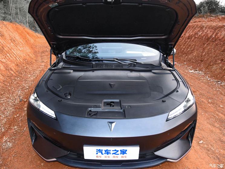 深蓝汽车 深蓝SL03 2022款 1.5L 1200增程版 深蓝汽车 深蓝SL03 2022款 1.5L 1200增程版