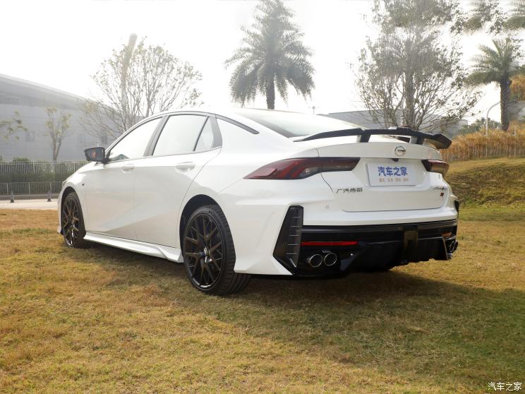 广汽乘用车 影豹 2023款 2.0T R 广汽乘用车 影豹 2023款 2.0T R