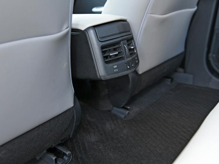 一汽丰田 丰田bZ3 2023款 616km 长续航Premium 一汽丰田 丰田bZ3 2023款 616km 长续航Premium