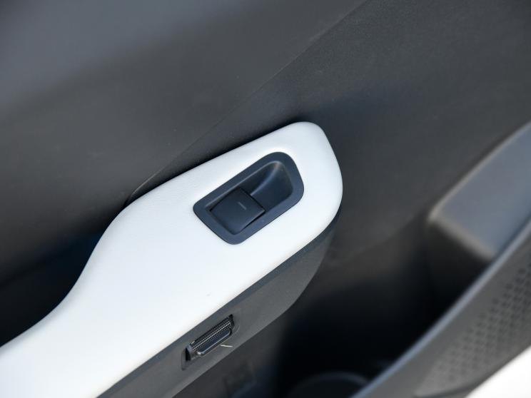 一汽丰田 丰田bZ3 2023款 616km 长续航Premium 一汽丰田 丰田bZ3 2023款 616km 长续航Premium