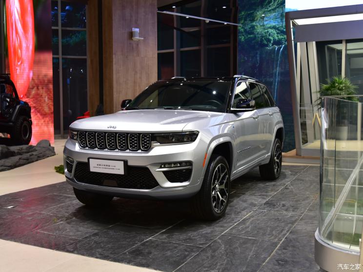 Jeep(进口) 大切诺基新能源(进口) 2023款 4xe 巅峰版 Jeep(进口) 大切诺基新能源(进口) 2023款 4xe 巅峰版