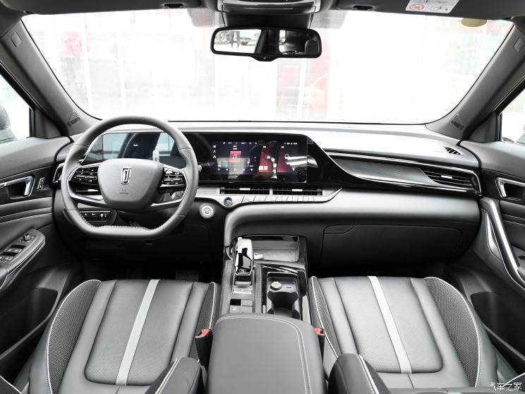 一汽奔腾 奔腾T55 2022款 1.5T 自动卓跃款 一汽奔腾 奔腾T55 2022款 1.5T 自动卓跃款