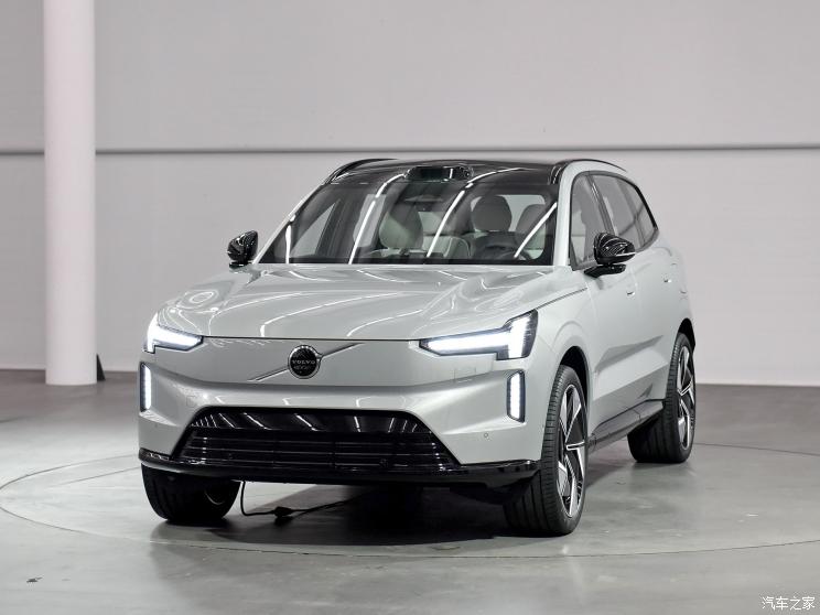 沃尔沃(进口) 沃尔沃EX90 2023款 基本型 沃尔沃(进口) 沃尔沃EX90 2023款 基本型