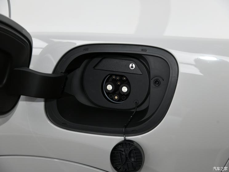 腾势汽车 腾势N7 2023款 高配基本型 腾势汽车 腾势N7 2023款 高配基本型