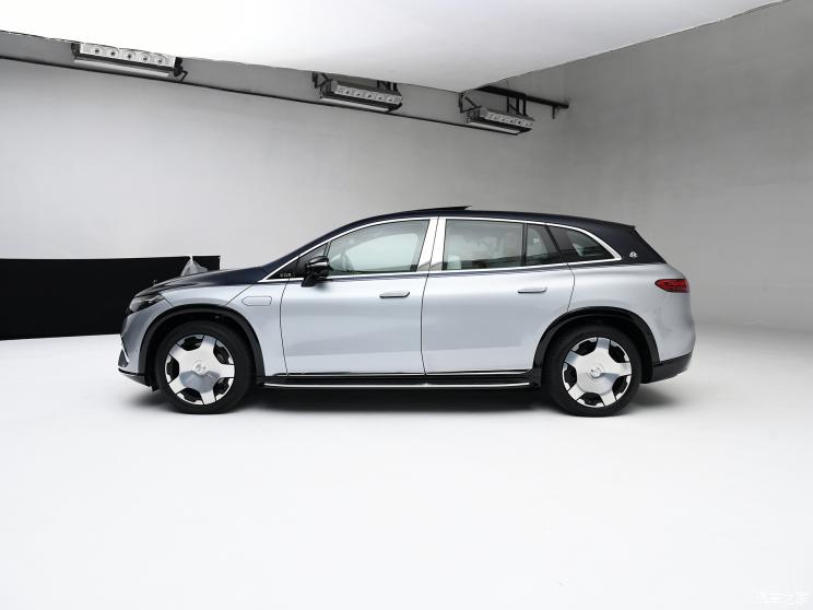 梅赛德斯-迈巴赫 迈巴赫EQS SUV 2023款 680 欧洲版 梅赛德斯-迈巴赫 迈巴赫EQS SUV 2023款 680 欧洲版