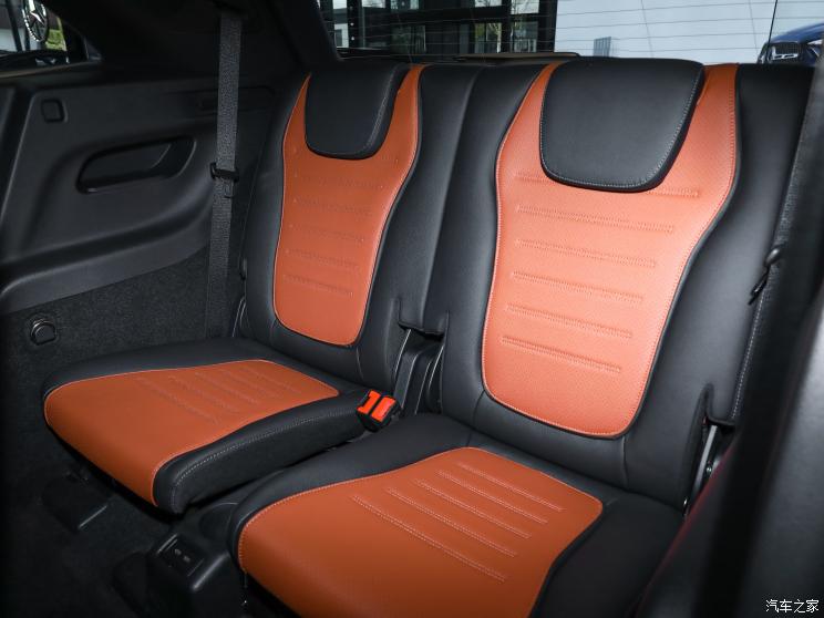 北京奔驰 奔驰GLC 2023款 GLC 260 L 4MATIC 豪华型 北京奔驰 奔驰GLC 2023款 GLC 260 L 4MATIC 豪华型