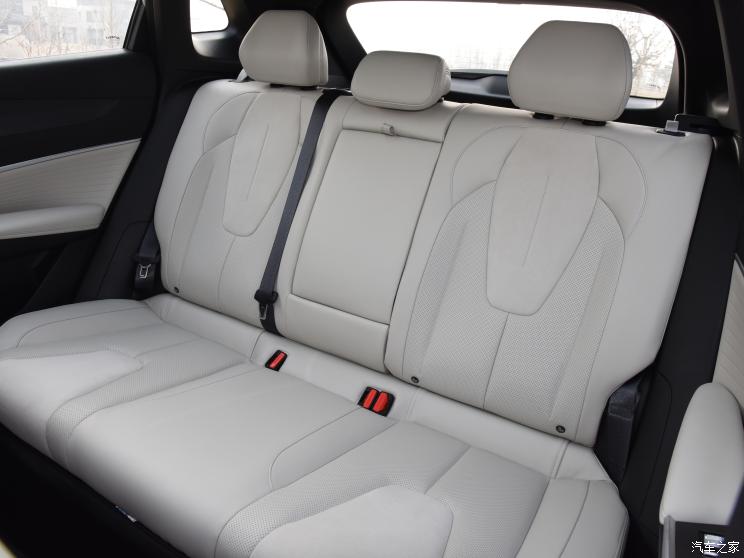 吉利汽车 博越 2023款 博越COOL 1.5TD 智尊型 吉利汽车 博越 2023款 博越COOL 1.5TD 智尊型