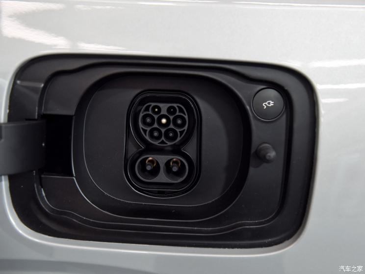 沃尔沃(进口) 沃尔沃EX90 2023款 基本型 沃尔沃(进口) 沃尔沃EX90 2023款 基本型