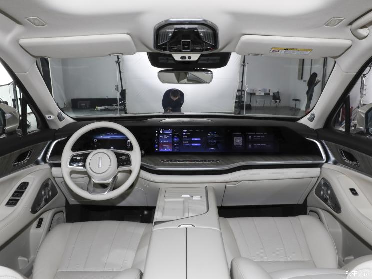 长城汽车 蓝山 2023款 DHT-PHEV 基本型 长城汽车 蓝山 2023款 DHT-PHEV 基本型