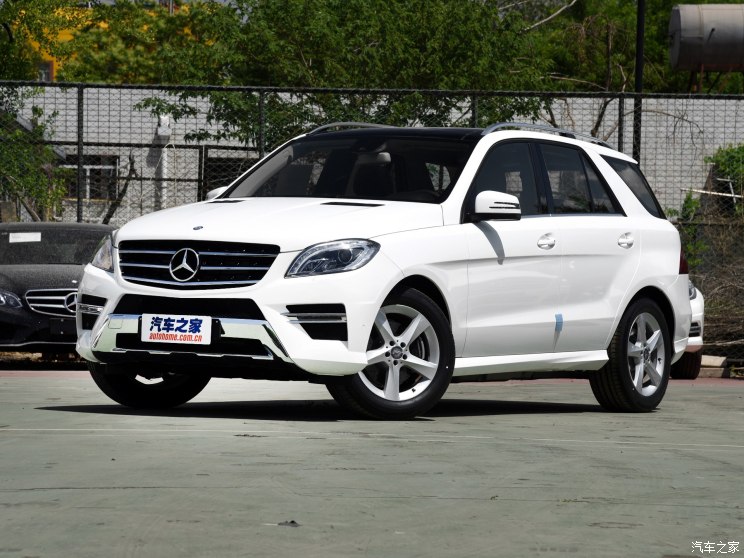 奔驰(进口) 奔驰M级 2015款 ML 400 4MATIC动感型 奔驰(进口) 奔驰M级 2015款 ML 400 4MATIC动感型